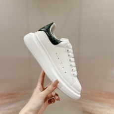 Alexander Mcqueen Low Shoes